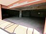 駐車場：駐車しやすい平面駐車場です。