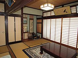 JR芸備線 井原市駅 徒歩3分の賃貸一戸建て 9DKの室内