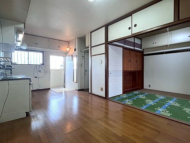  末吉マンション 7階/712、713