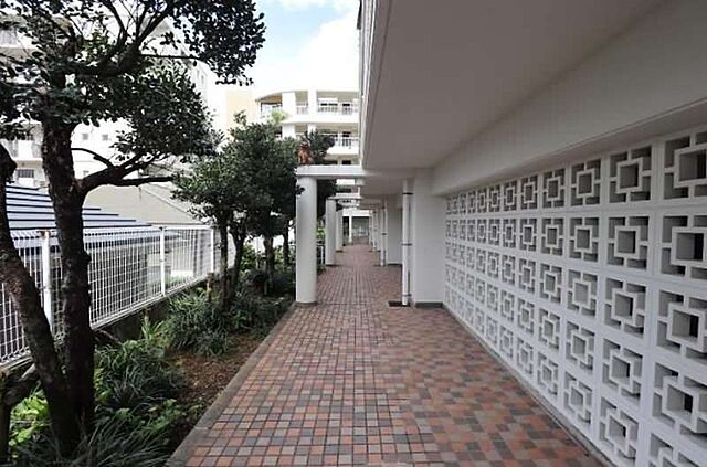  沖縄都市モノレール 奥武山公園駅 徒歩20分