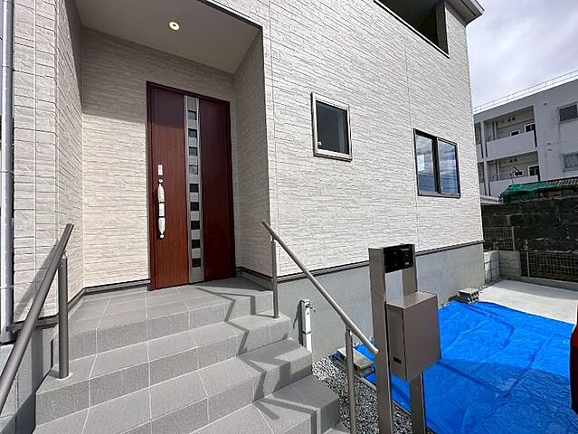  豊見城市伊良波8番地