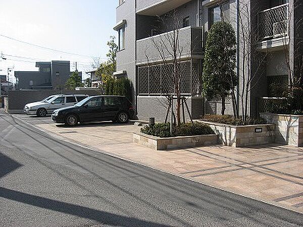 駐車場を拡大表示