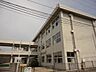 周辺：【小学校】新居浜市立中萩小学校まで1950ｍ