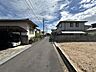 その他：前面道路（西から東方向を撮影）