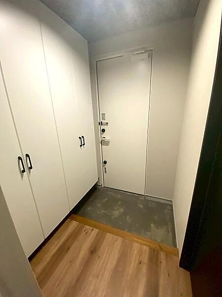 玄関を拡大表示