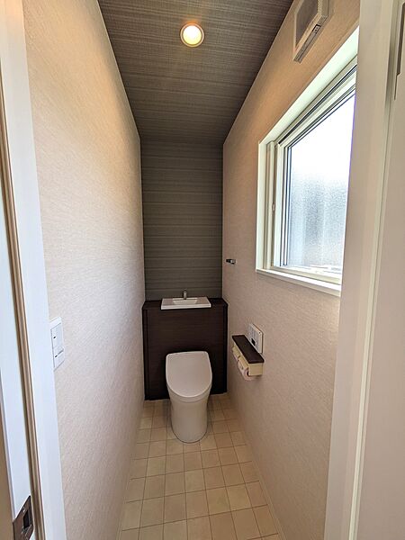 トイレを拡大表示