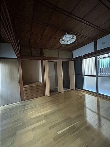 室内