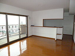 マリベール中須賀 10階4LDKの室内