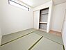 室内：リビング横には使い勝手のよい和室を配置