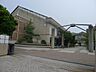 周辺：松山市立さくら小学校 1037m