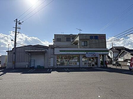 ファミリーマート 松山松ノ木店 499m