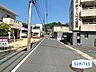 外観：前面道路。見渡しの良い道なので、安心です♪