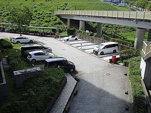 駐車場を拡大表示