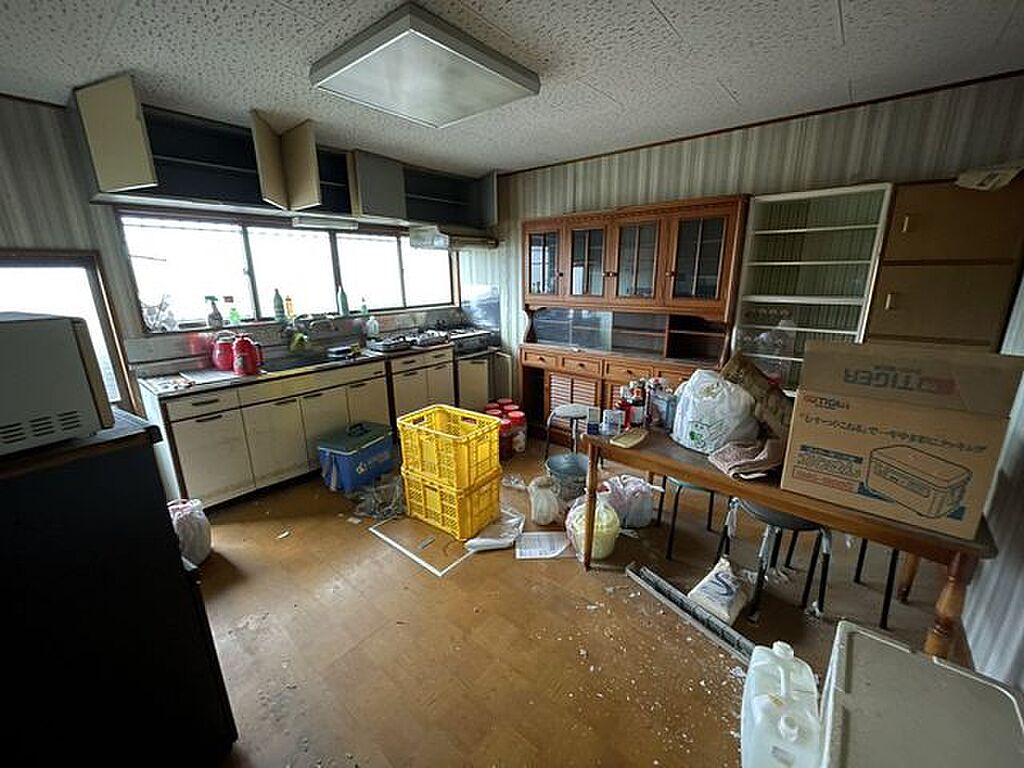 detached 福島県安達郡大玉村大山字六社山