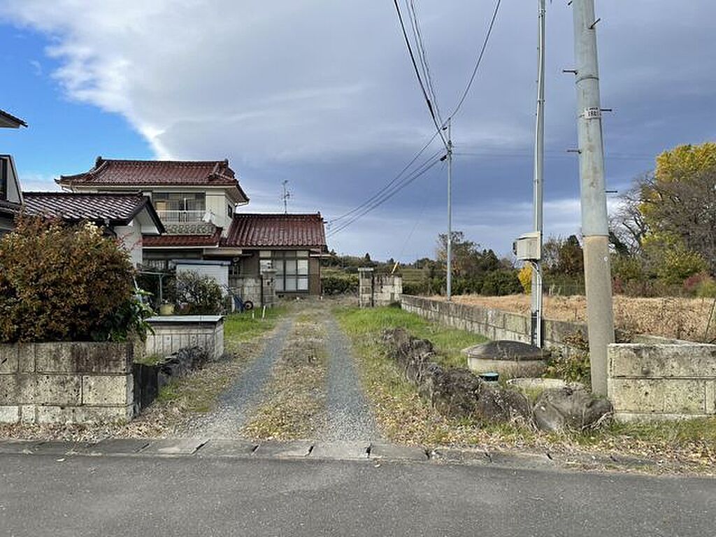 detached 福島県安達郡大玉村大山字六社山