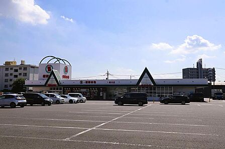 新鮮市場新川店 2053m
