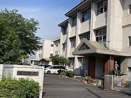 大分市立南大分中学校 1754m