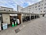 その他：【駐輪場】屋根付きの駐輪スペースが設けられており、自転車を雨や雪から守りやすい環境です。