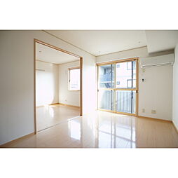 フォレスト自由が丘 102 1階1LDKのリビング/ダイニング