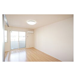 プラムマハール 105 1階1LDKのリビング/ダイニング