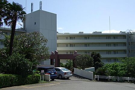 伊豆ビューグランドハイツ2号棟外観