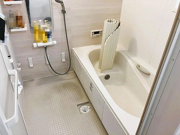 浴室を拡大表示