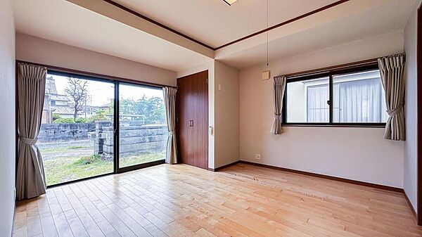 寝室を拡大表示