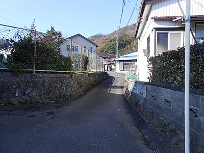 外観：進入路