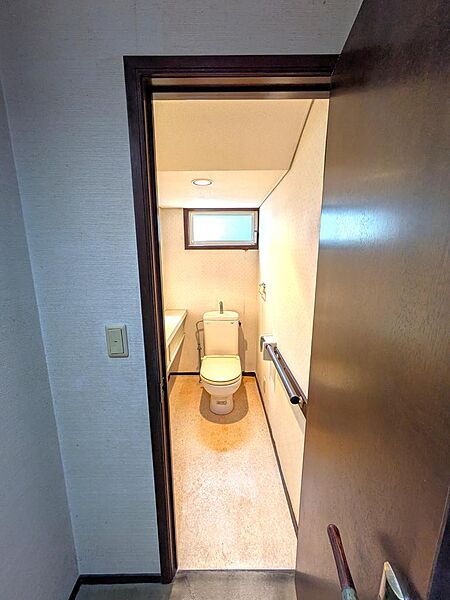 トイレを拡大表示