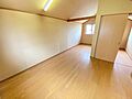 小屋裏収納　居...