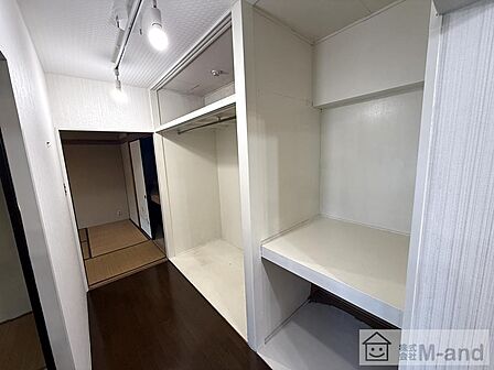 廊下収納