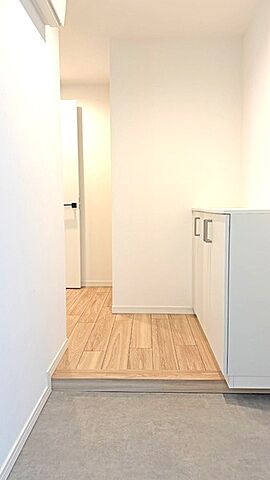 玄関 ハイネス哲学堂 2階/-