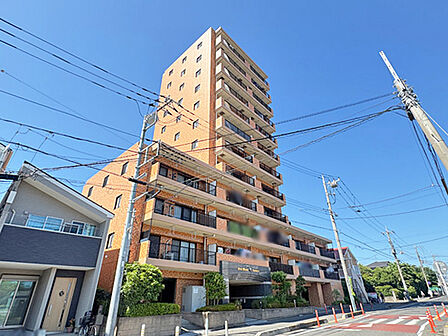 周辺はゆとりのある街並みで、穏やかな住環境を求める方にもおすすめ。