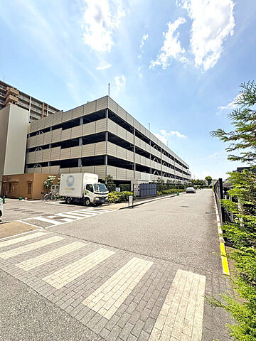 周辺 ユトリシア四番街 6階/-