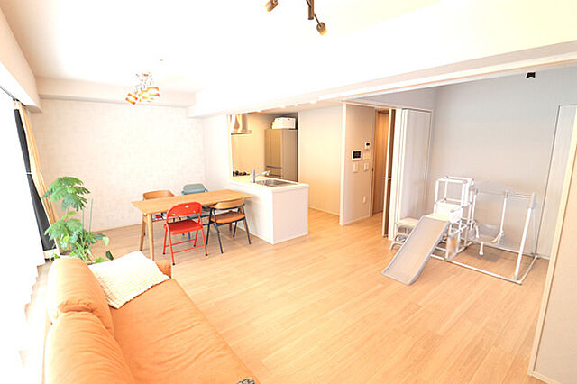 リビング/ダイニング 足立区東和4丁目