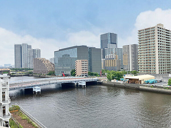 バルコニーを拡大表示