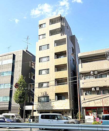 西武新宿線「武蔵関」駅徒歩10分、前面道路は青梅街道と交通便良好！