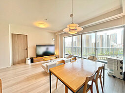 幕張ベイパークミッドスクエアタワー 3LDKのリビング/ダイニング
