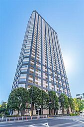 4駅7路線利用可能で通勤・通学に便利な立地。