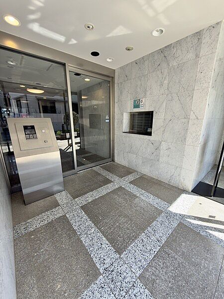 エントランスを拡大表示