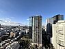 周辺：北東側バルコニーからの眺望。2面バルコニー付き住戸につき、それぞれ異なる景色をお楽しみいただけます。【住戸からの眺望】