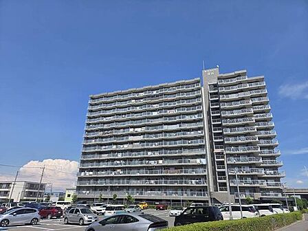 JR高崎線「深谷」駅まで徒歩4分、乗換なしで大宮、池袋、新宿へのアクセス可能
