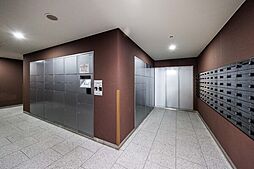 宅配ボックスは大小さまざまな大きさが数多くあるのでご不在時にも便利です。