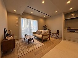 東向きにつき、陽当たり・通風・眺望良好です。※家具・調度品等は販売価格に含まれません。