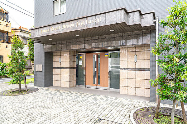 エントランスを拡大表示