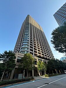外観：三井不動産レジデンシャル他分譲