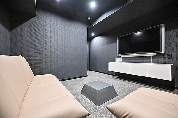 映画鑑賞等を楽...