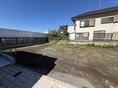 外観：建築条件付きの売地ではないため、お好きなハウスメーカー・工務店での建築が可能です。