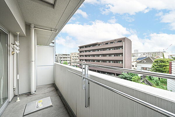 バルコニーを拡大表示