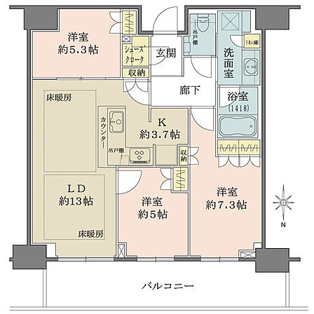 間口約8.5mのワイドスパン、廊下が短く面積を有効活用した間取り設計。随所に収納が備わっています。